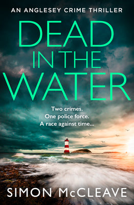 Book cover of Dead in the Water by McCleave, Simon