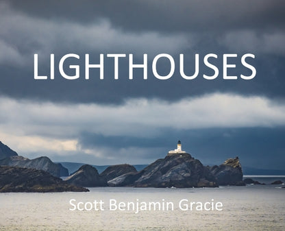 Book cover of Lighthouses by Gracie, Scott Benjamin