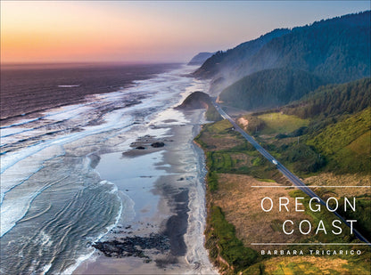 Book cover of Oregon Coast by Tricarico, Barbara