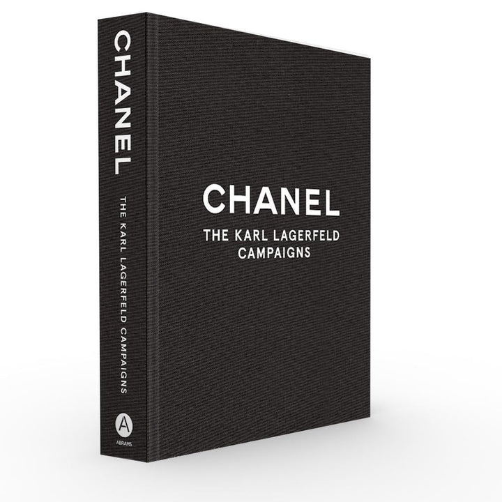 Book cover of Chanel: The Karl Lagerfeld Campaigns by Mauri